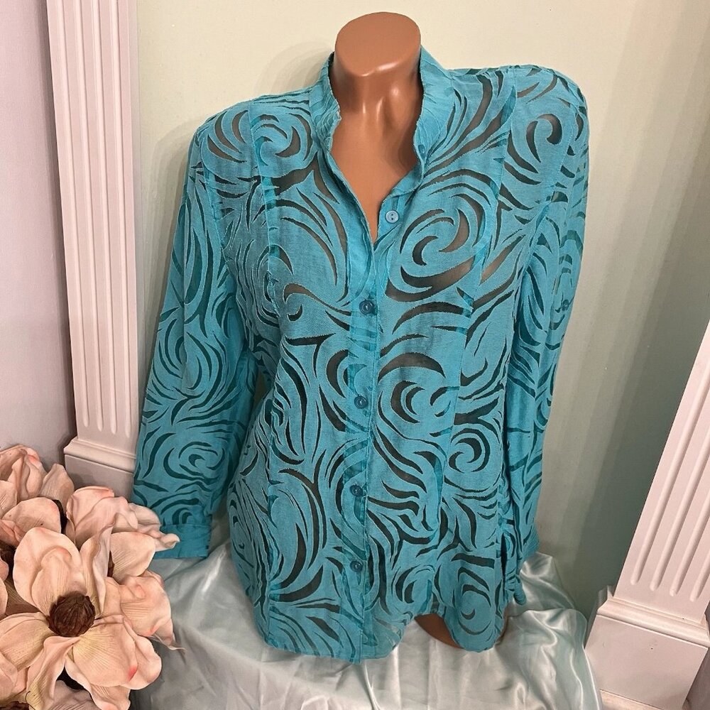 Samantha Grey. Size 8. Sheer. Aqua. Roll Tab Cuff. Rayon Blend. Button. B103